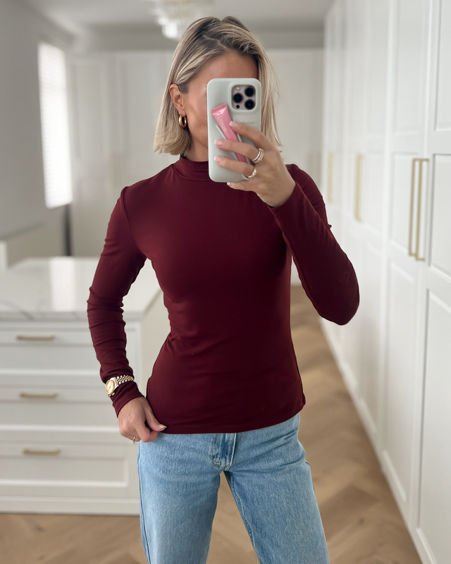 KIM - Turtleneck Long Sleeve Top in Burgundy