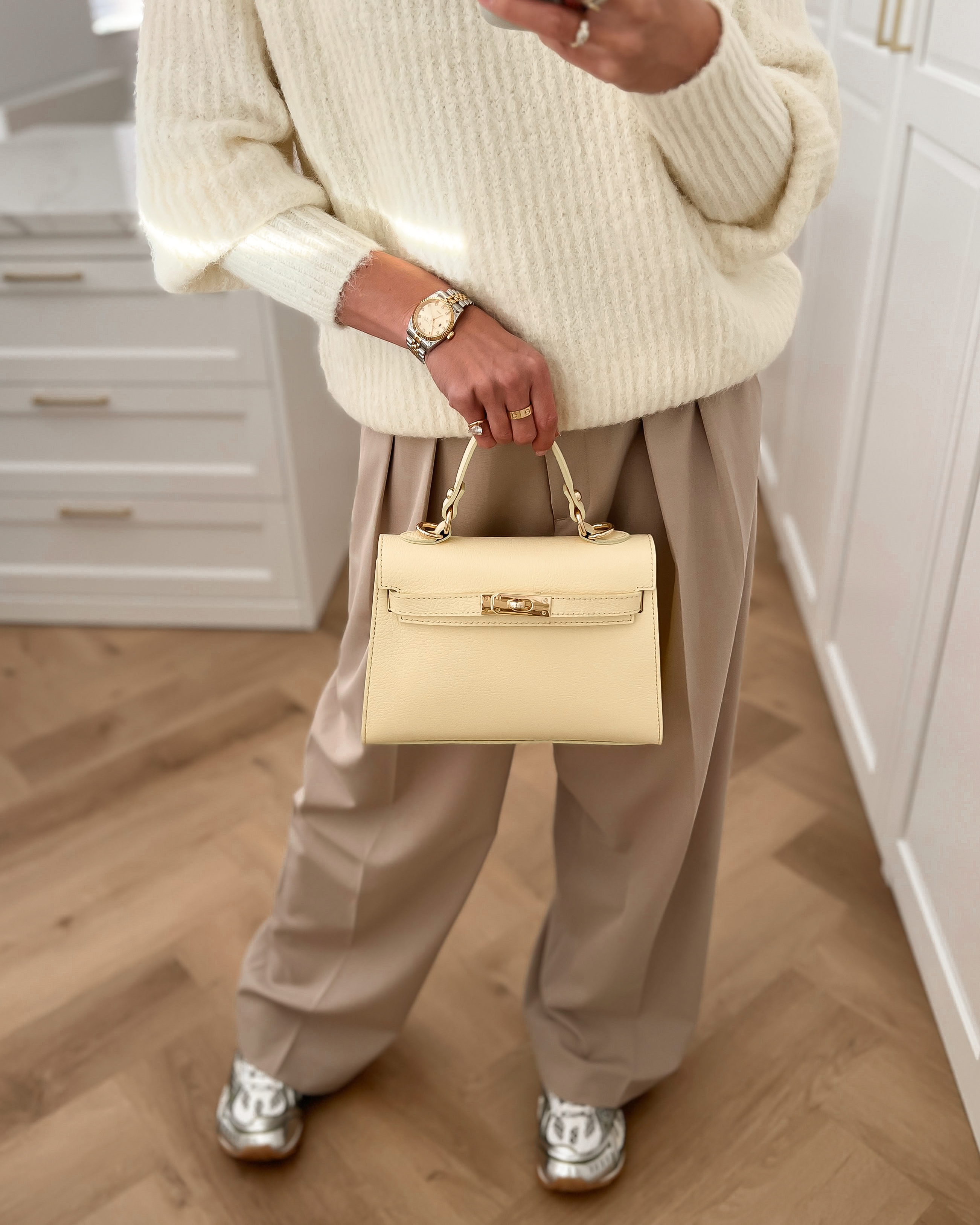 KELSEY - Small Real Leather Bag in Butter Yellow