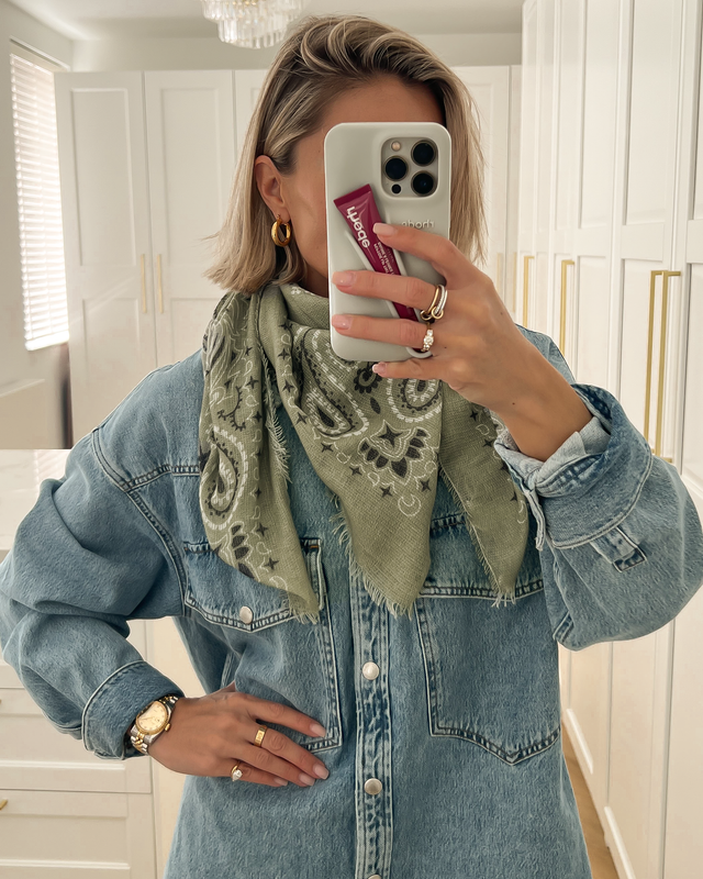 KUSHI - Paisley Luxury Scarf in Khaki