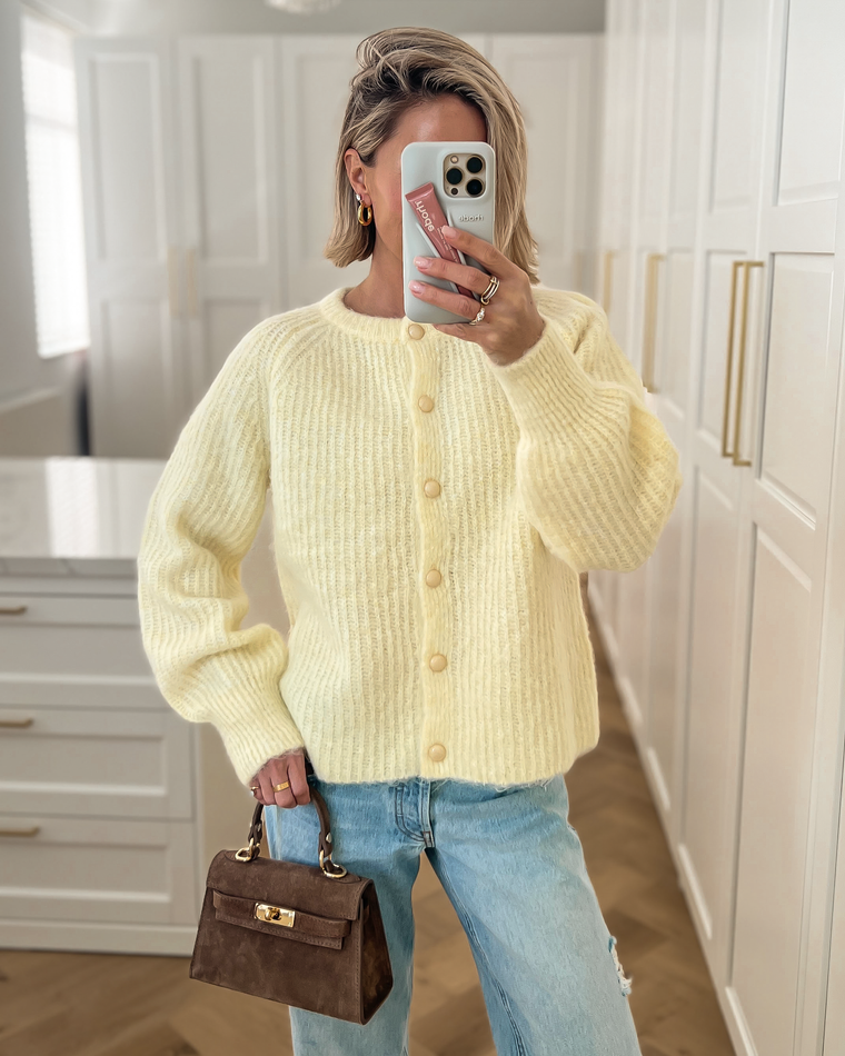 LIV - Cardigan in Light Yellow