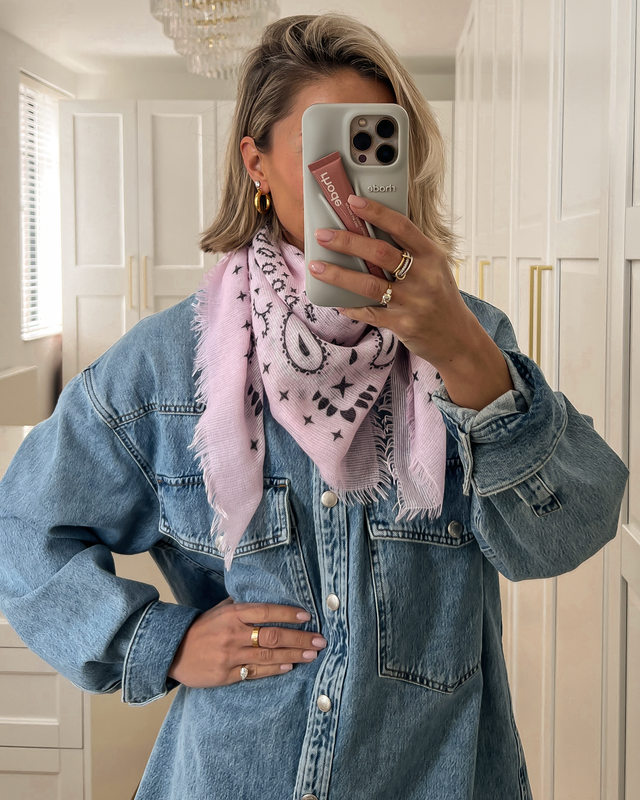 KUSHI - Paisley Luxury Scarf in Light Pink