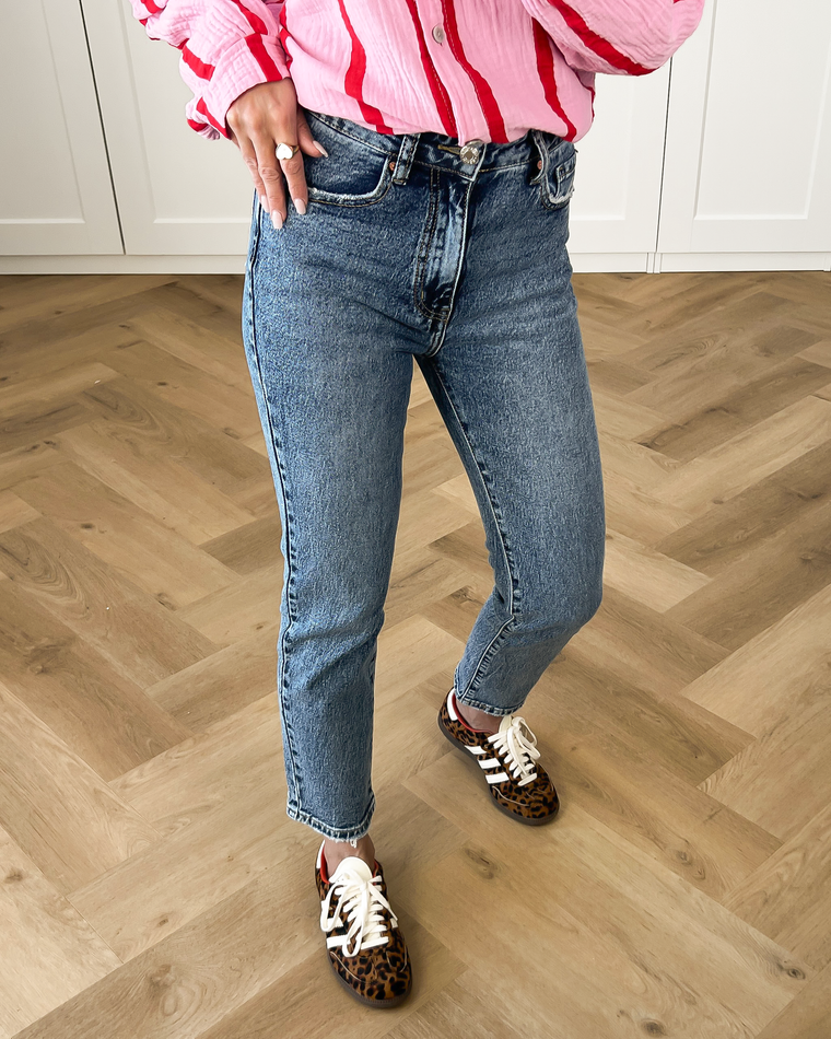 RAYNE - Mom Jeans in Blue