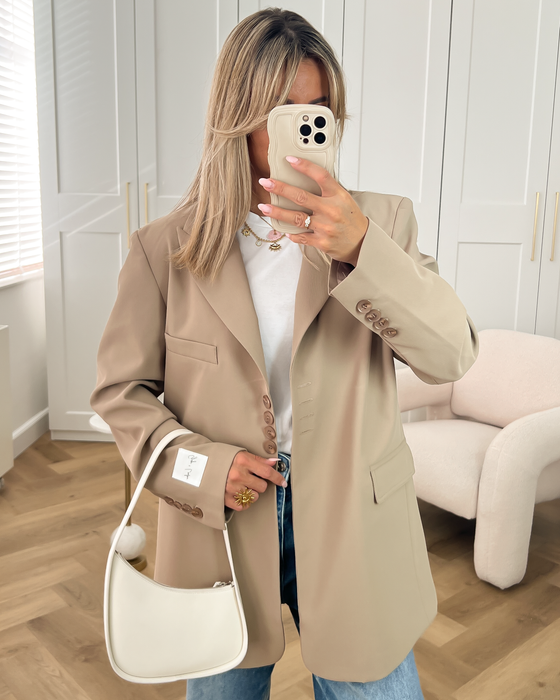 Gigi + Loulou - Oversized Blazer in Beige