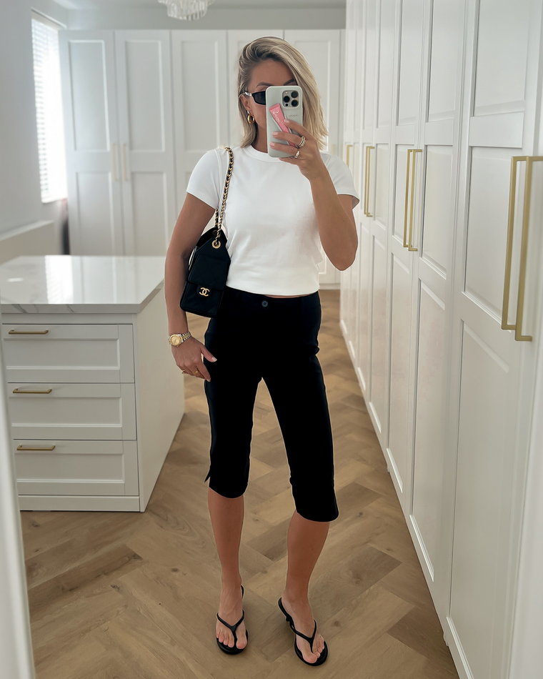 RIANNA - Capri Pants in Black