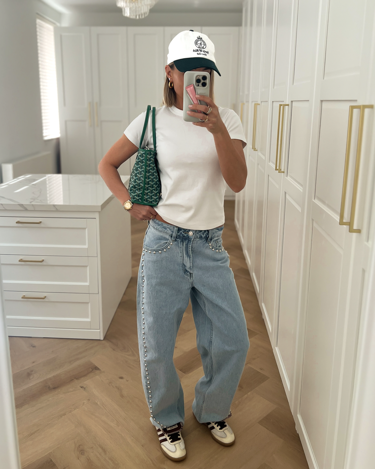AUBREY - Studded Barrel Jeans in Washed Blue