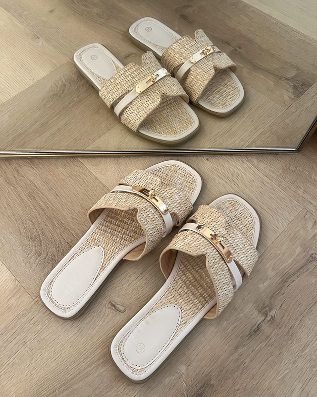 Raffia Sandals in Beige