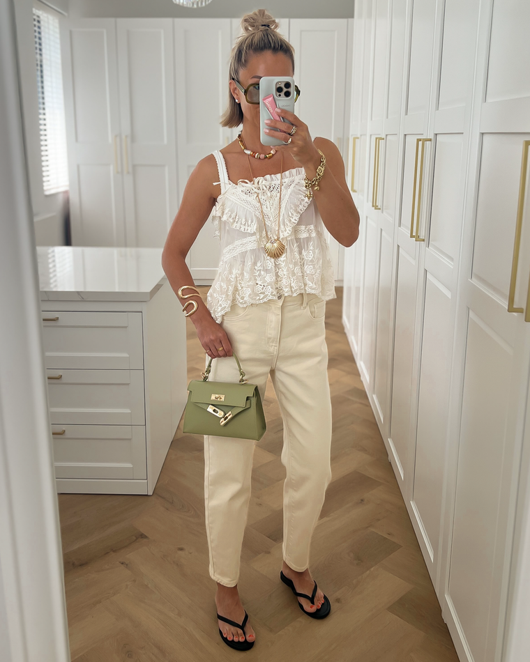 HANNAH - Mom Jeans in Beige