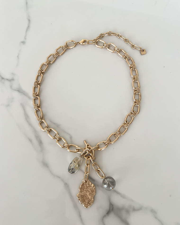 Three Stone Pendant Necklace in Gold
