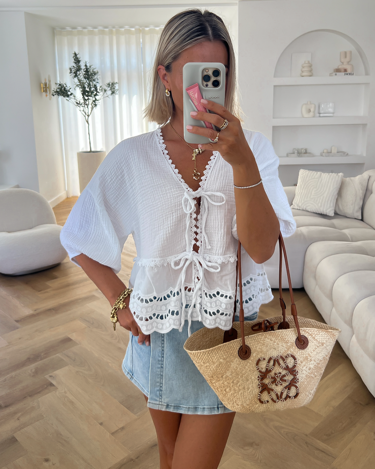 FAY - Embroidery Top in White
