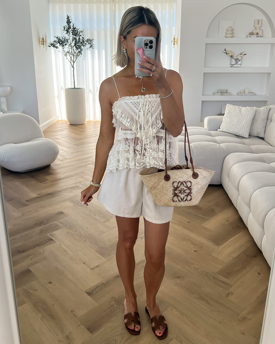 LOUISE - Linen Shorts in Beige