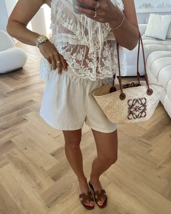 LOUISE - Linen Shorts in Beige