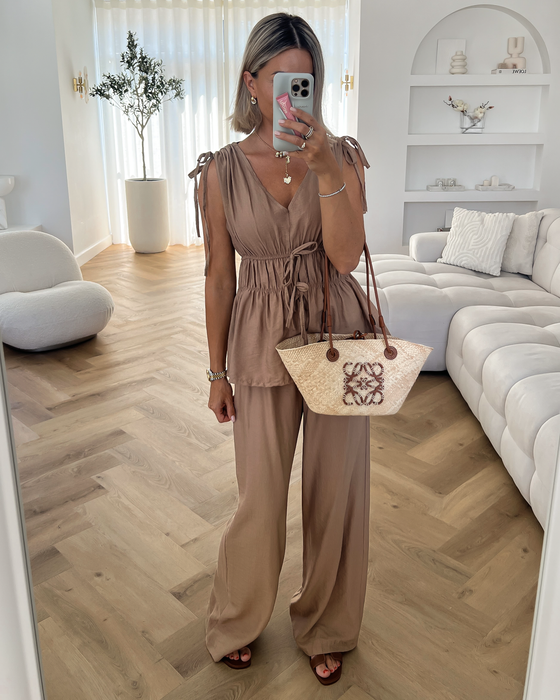 IDRIS - V-Neck Top and Pants Set in Taupe