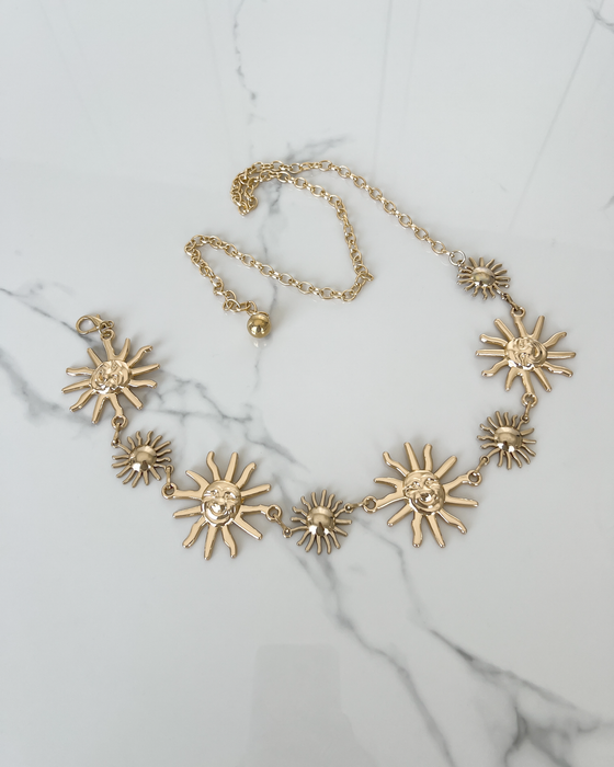 Sunny Chain Belt in Gold