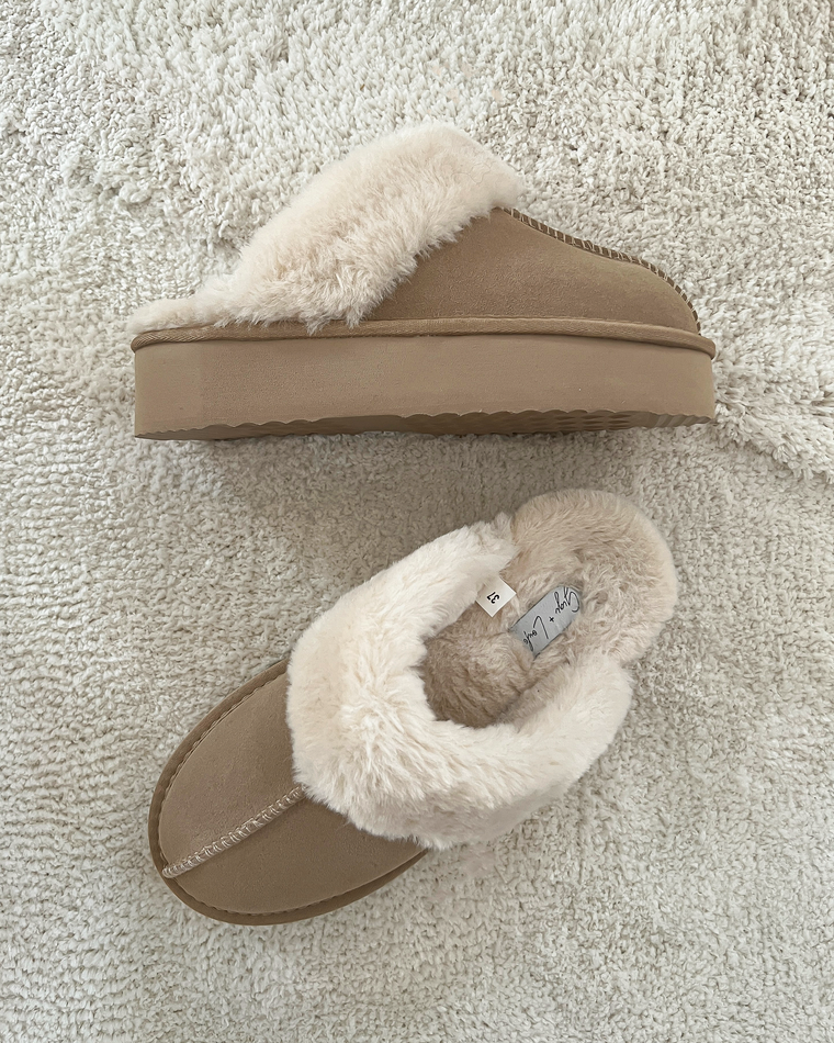 SALE - Shearling Slides in Beige
