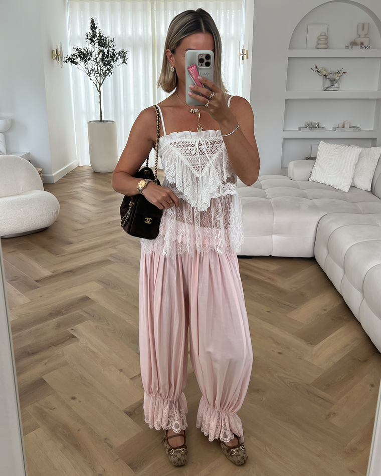 SCARLETT - Lace Top in White