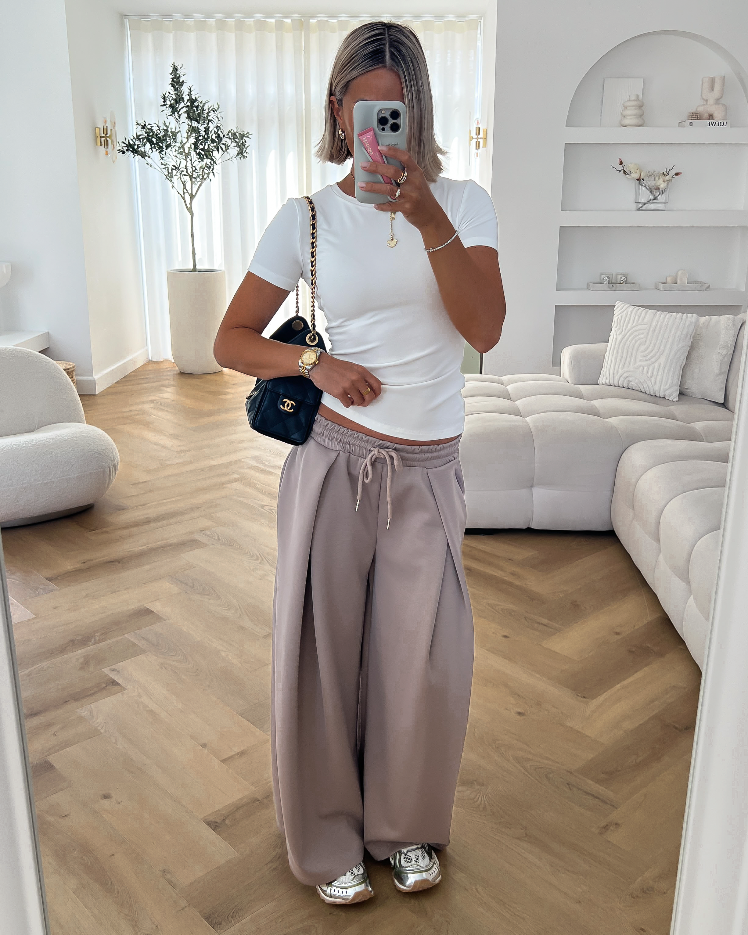 BILLIE - Oversized Pleated Joggers in Taupe