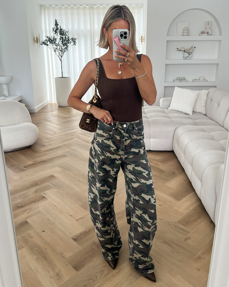 GIANNA - Barrel Jeans in Camouflage