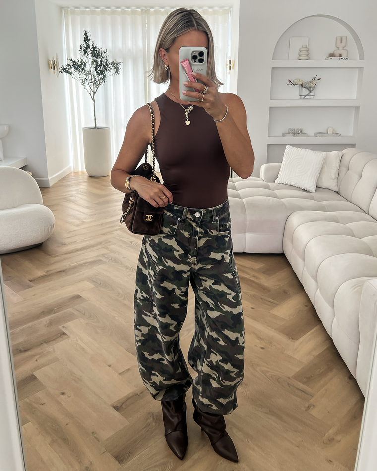MAE - Bodysuit in Chocolate Brown