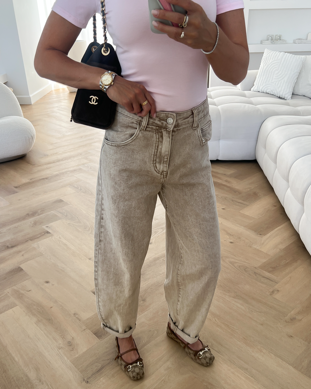 SIGRID - Barrel Jeans in Beige