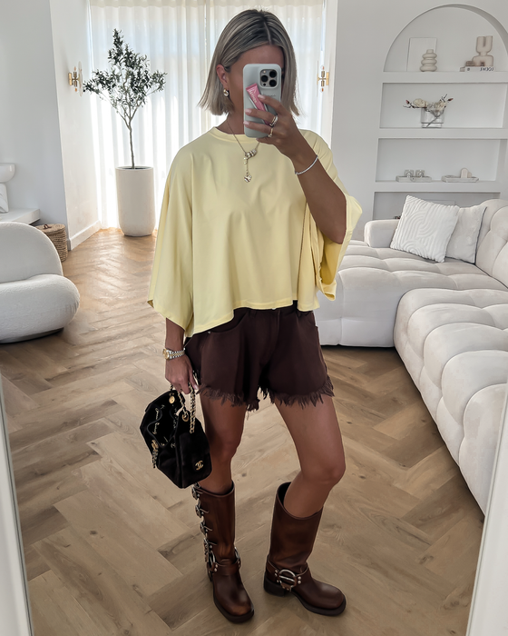 ROBIN - Flared Shorts in Chocolate Brown