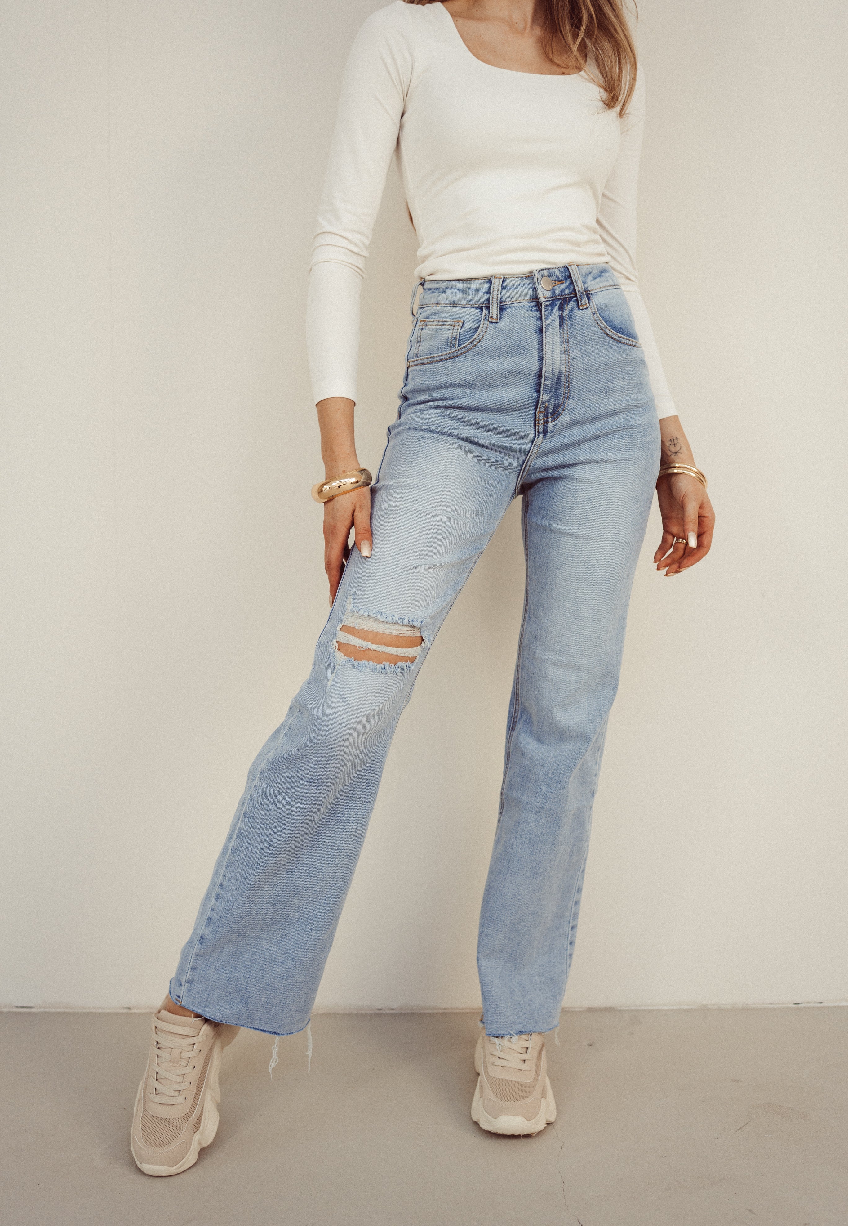 LESTER - Ripped Cut Off Wide Leg Jeans in Blue