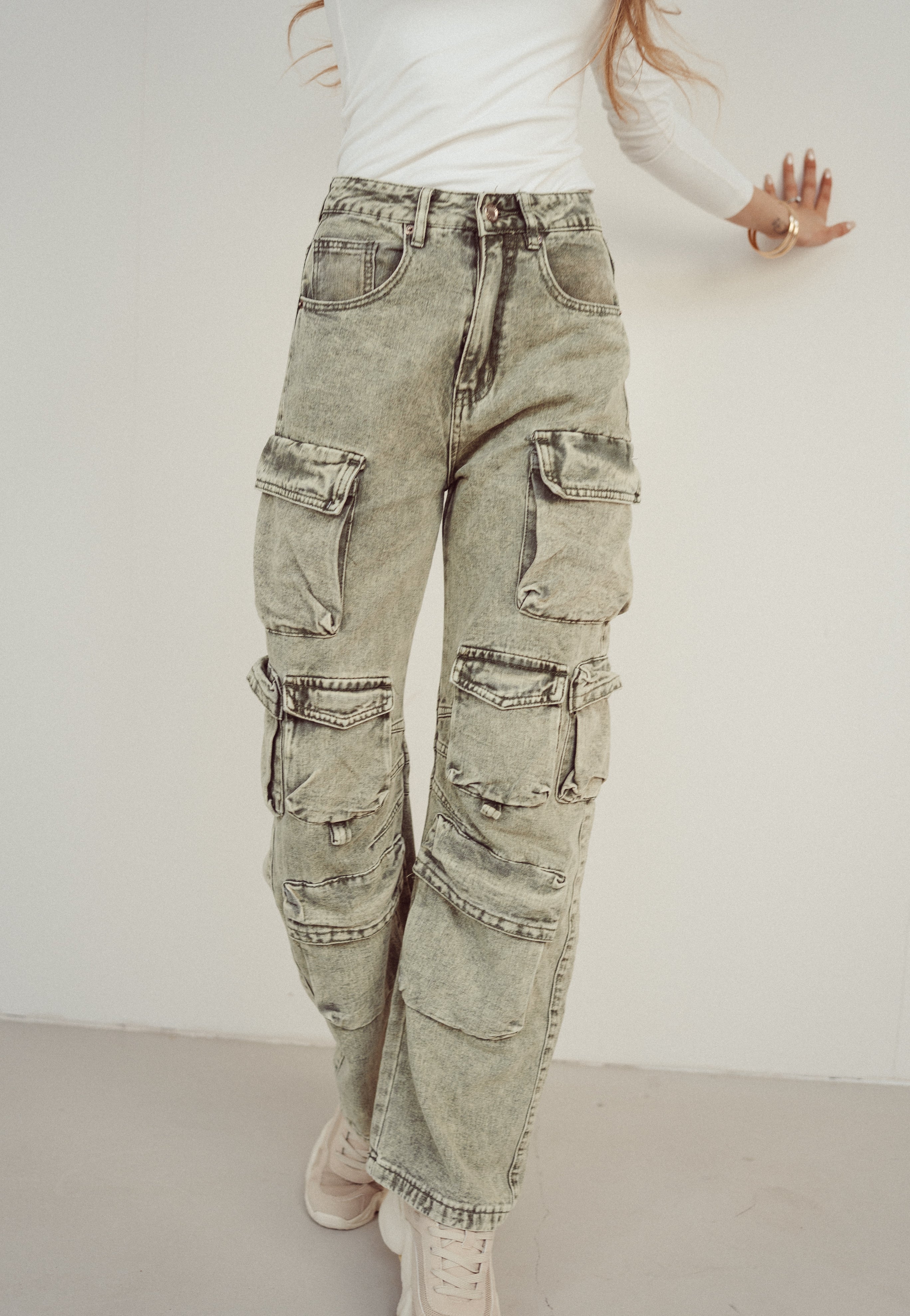 KENDRA - Cargo Jeans in Washed Army Green