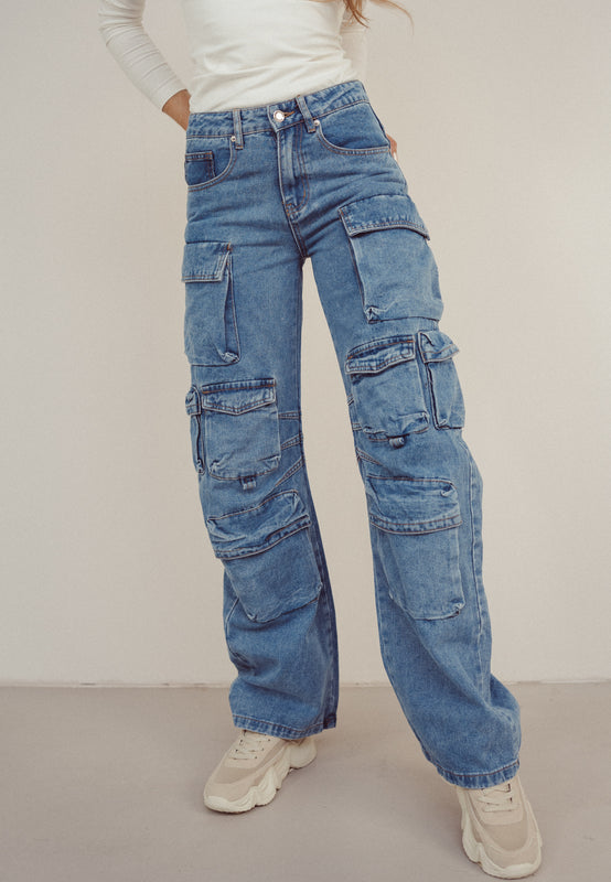 KENDRA - Cargo Jeans in Mid Blue