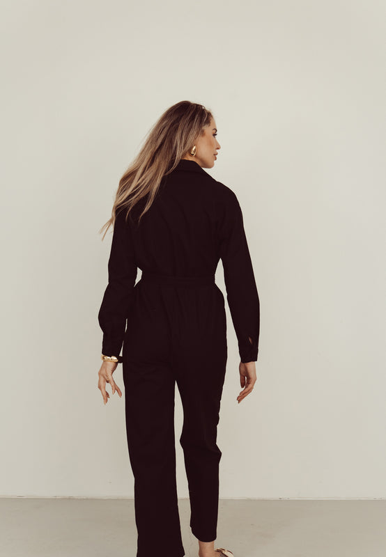 RILEY - Longsleeve Linnen Jumpsuit with Tie in Black