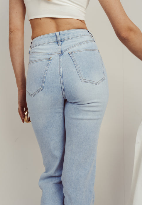 MOLLY - Ripped Wide Leg Jeans in Washed Blue